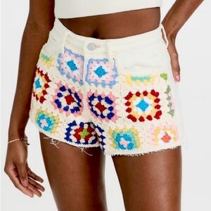 BLANK NYC THE BARRIW LOVE IS LOVE CROCHET DENIM SHORT SIZE 24 NWT